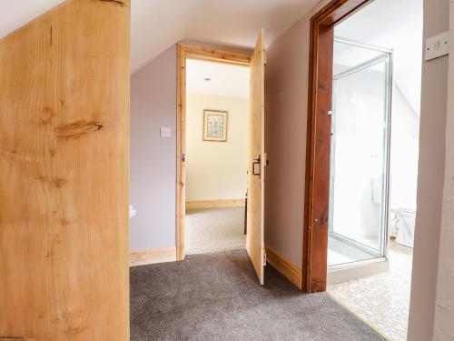 Barn Court Cottage - image 3