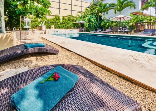 LOMBOK HOTEL & SPA  in Guaduas
