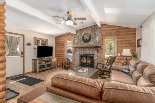 Lazy Elk Retreat Cabin in Estes Park, USA