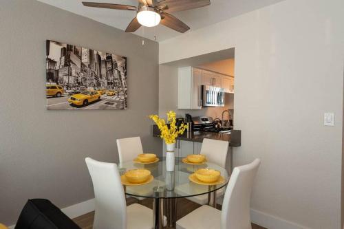 Homey Modern 2BR-15min to Gaslamp, SeaWorld, Beach