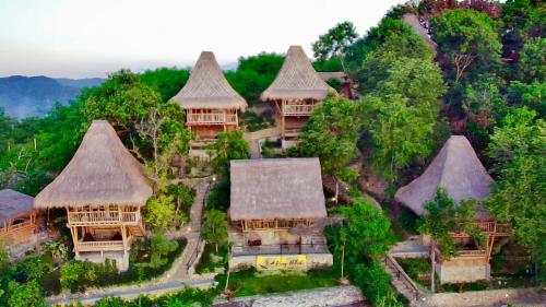 Elang Hillside Bamboo Villas