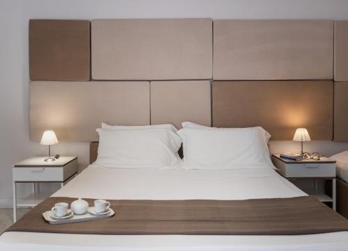 Quadruple Room with Balcony image 10