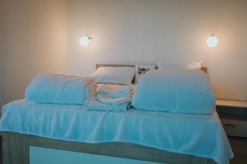 Anchor home - image 2