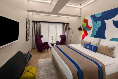 room detail thumbnail 0