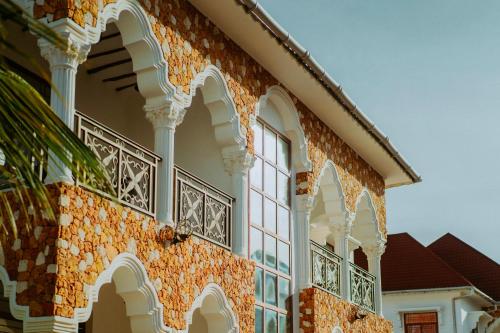 Sunny Palms Beach Bungalows