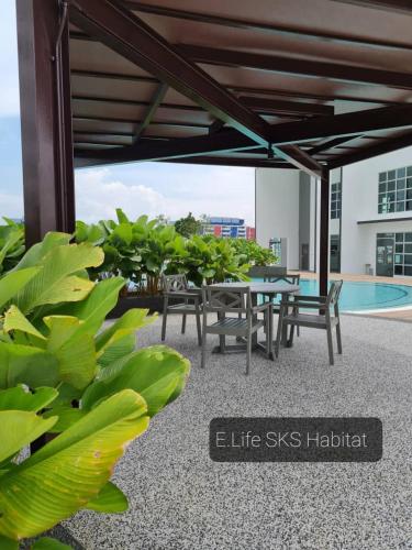 E.Life SKS Habitat
WiFi+Netflix photo