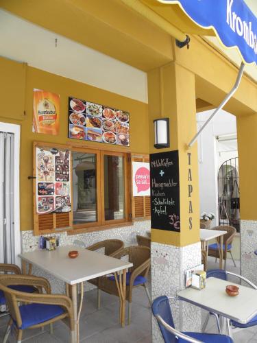 Hostal Doris - image 2