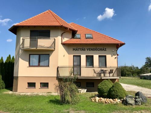 ทัศนียภาพภายนอกโรงแรม, Mátyás Vendégház 3 Rooms Apartment (Matyas Vendeghaz 3 Rooms Apartment) in โซพรอน