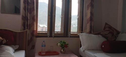 View, Unique Hotel and Lodge - Pleasure of Homely Stay - in Bandipur