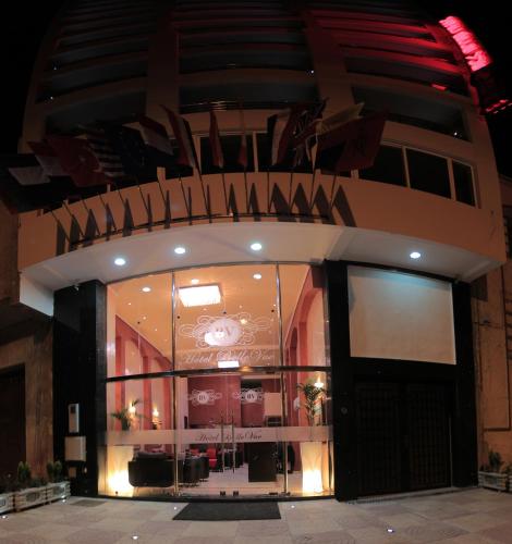 כניסה, Hotel Belle Vue et Spa in מקנס