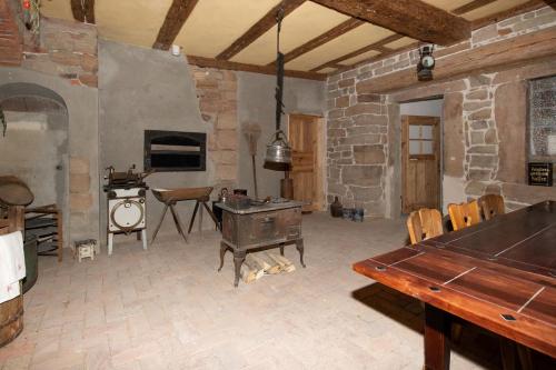 Naturhof-Papiermühle 2 Bett-Zimmer Rosenrot