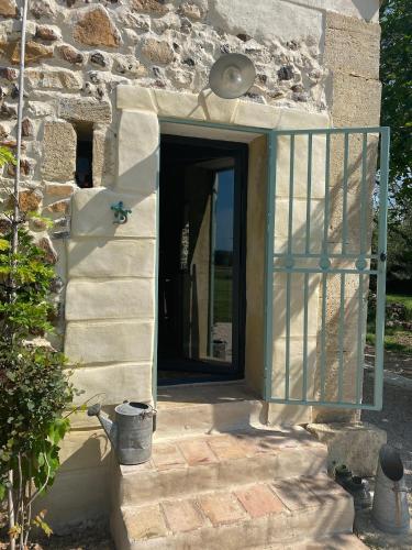 Mas dans un écrin de verdures proche d’Uzès gîte à louer Valliguières