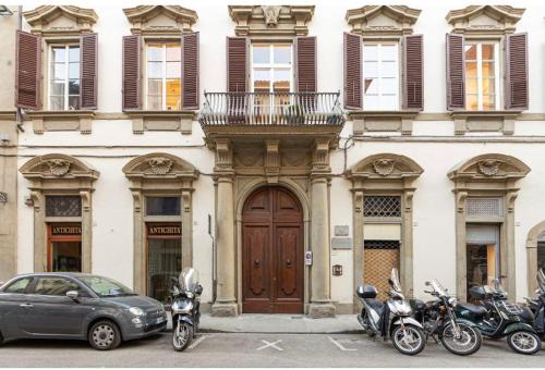 Flamingo Florence Suite