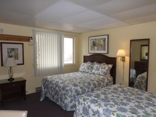 Footbridge North Hotel Room Type - Double Room with Two Double Beds - Second Floor