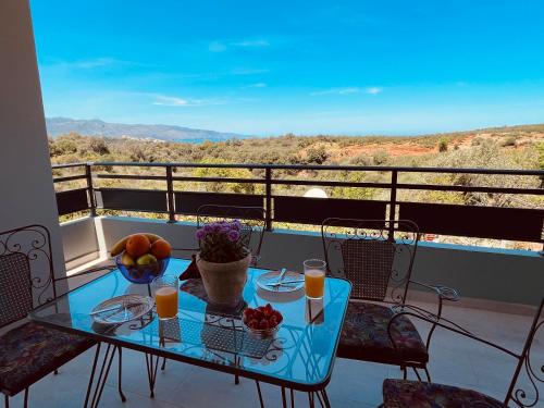Phaedra House for relaxing holidays away from home