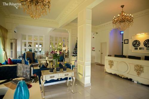 The Reserve Boutique Hotel – Karachi, TX
