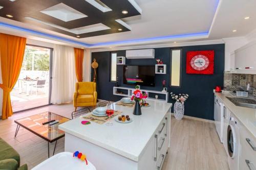 Yagmur- 1 Bedroom Holiday Villa in Kalkan
