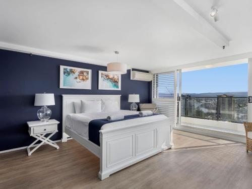 The Penthouses Absolute Beachfront Apartment