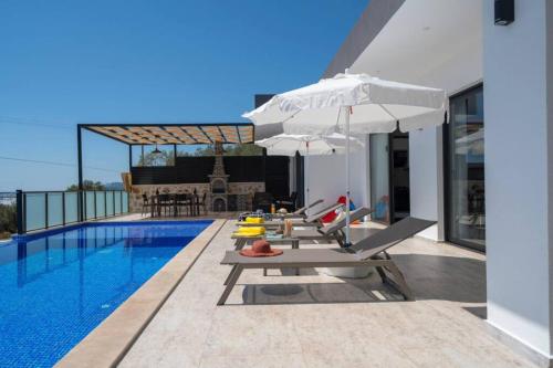 Corleone - Modern Villa with Jacuzzi in Kalkan