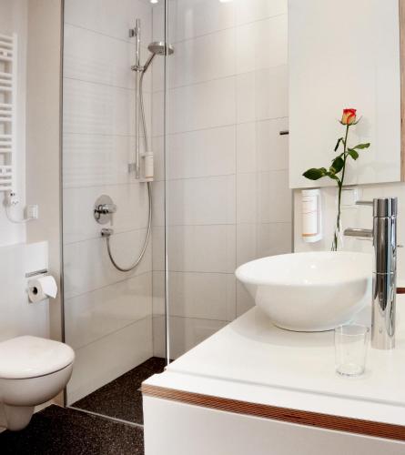 Bathroom, Best Motel in Vilsbiburg