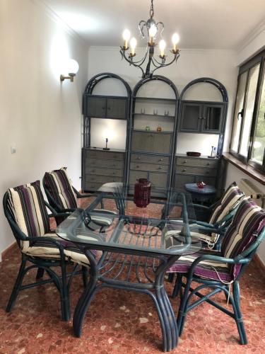  Almisera, Unterkunft in Almiserat