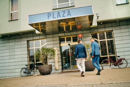 Plaza Prague Hotel - image 4