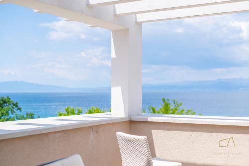 Apartment with Sea View image 10