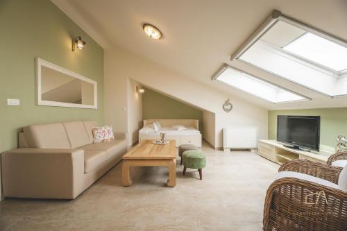 Apartment with Balcony image 10