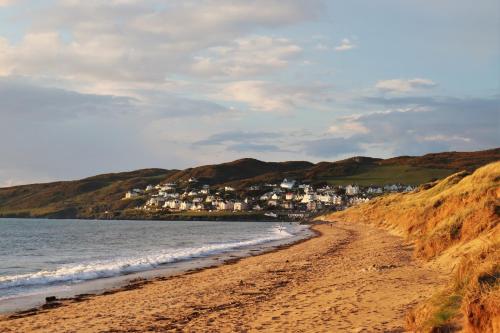 Studio 5 in วูลาคอมบ์