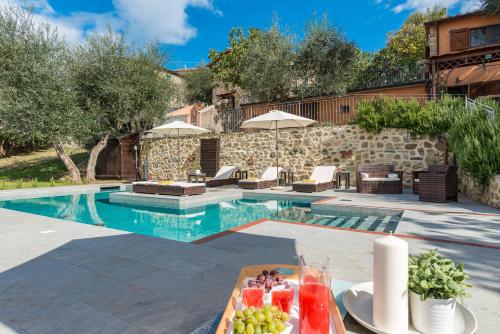  CASALE MONTEGIOVI 6, Emma Villas in Montegiovi