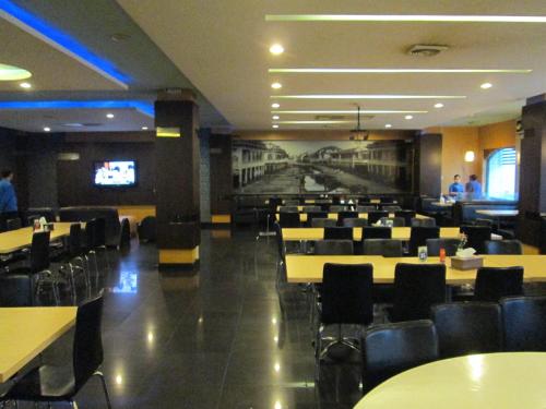 Restoran, Hotel Kini in Pontianak