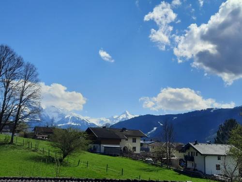 razgled, Grünwald Chalet (Grunwald Chalet) in Dechanshofen
