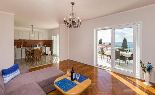 مطبخ, Apartments Villa Enzian in ملينى