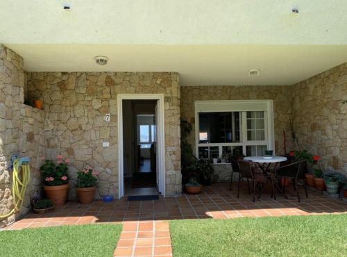 Chalet en urbanización con piscina gîte à louer Nigrán