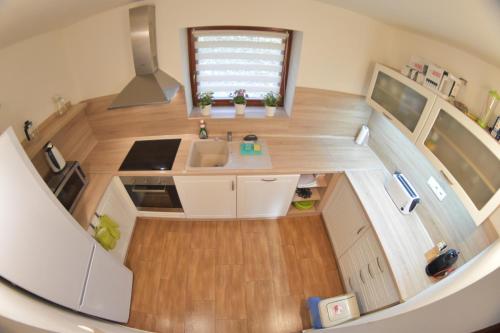 virtuve, Cottage Refresh in Štiavnické Bane
