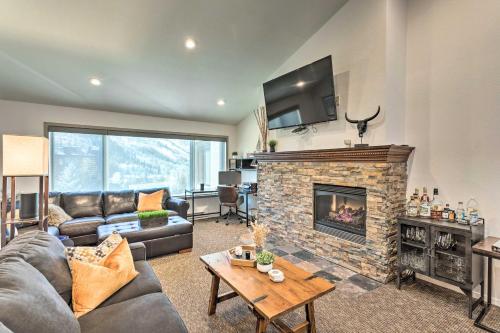 Cozy Condo Less Than 2 Mi to Vail Village and Ski Resort! in Vail, USA