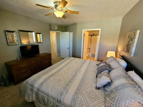 The Village 3D condo - image 7