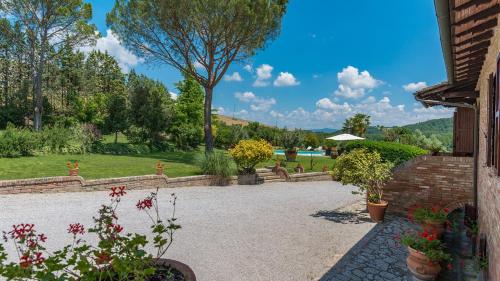  Villa Le Focaie 8, Emma Villas in Asciano