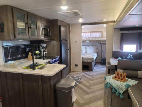 Grand Canyon RV Glamping - image 11