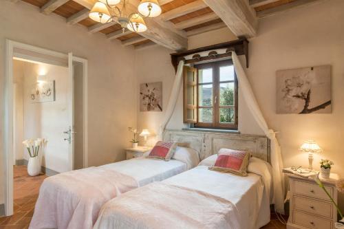 Létesítmények, Torre La Ripa 8, Emma Villas in Adatti