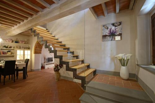Létesítmények, Torre La Ripa 8, Emma Villas in Adatti