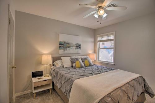 Idyllic Family Getaway with Grand Lake Access! - image 9