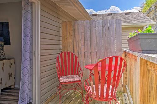 Cozy Condo with Grill about 3 Mi to Boat and Explore - image 2