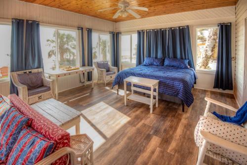 Cozy Beachside Dwelling 9 Mi to Port St Joe! - image 2