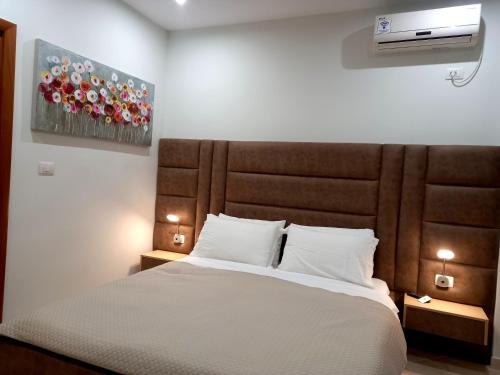 Hotel Relax Dhermi - main image