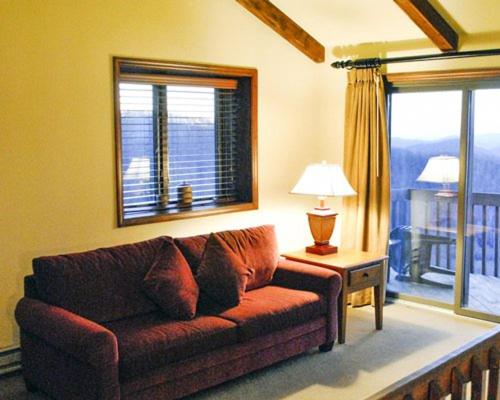 Country Retreat at Blue Ridge Mountains - One Bedroom Suite #1 - main image