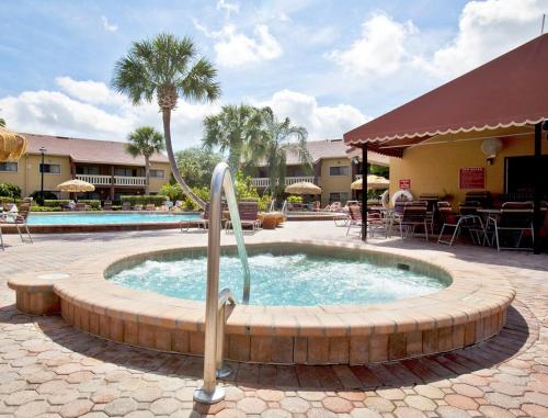 Leisure and Comfort at Chic Flat in Central Florida - One Bedroom Condo #1