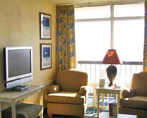 Spacious Beachfront Suite in Myrtle Beach - One Bedroom Suite #1 - image 4