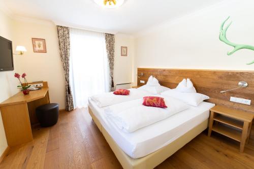 Two-Bedroom Apartment (4-6 Adults)