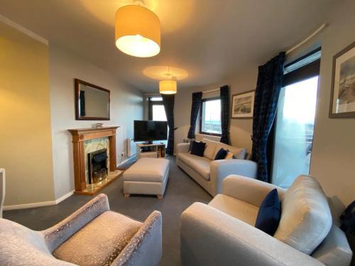 Harbour View & Beach 50m from doorstep! - Apartment - Nairn